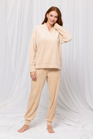 Dames sweater en broek, LxL logo print beige 232-52-TPF-V/988 